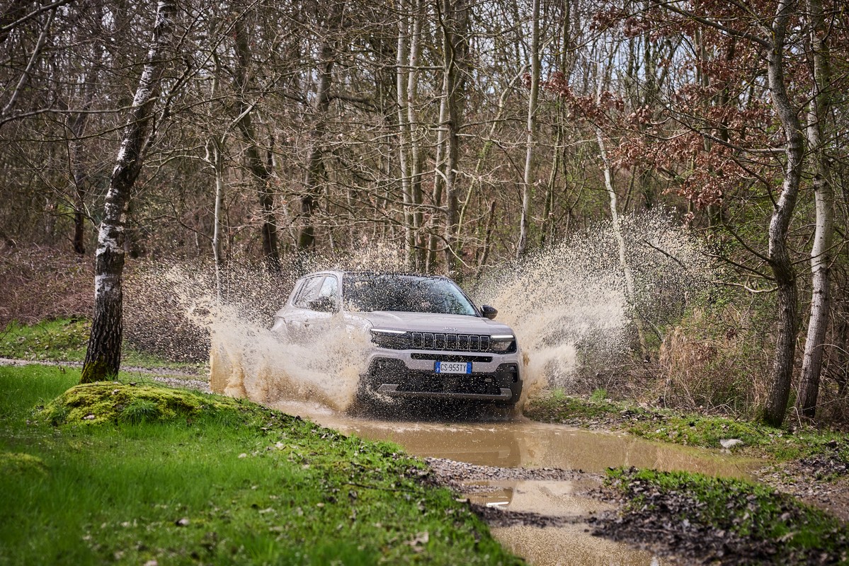 Jeep Avenger e-Hybrid