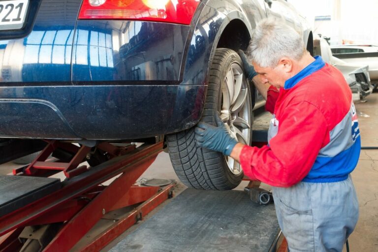 auto repair shop, repair, lifting platform