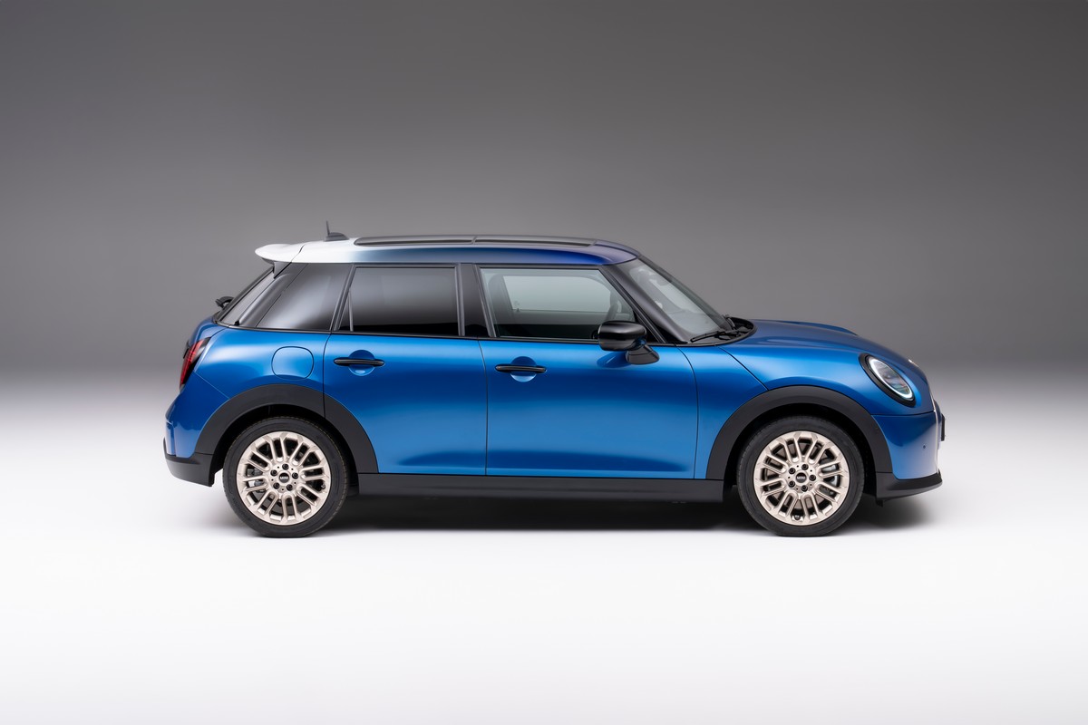 Nuova Mini Cooper 5 porte