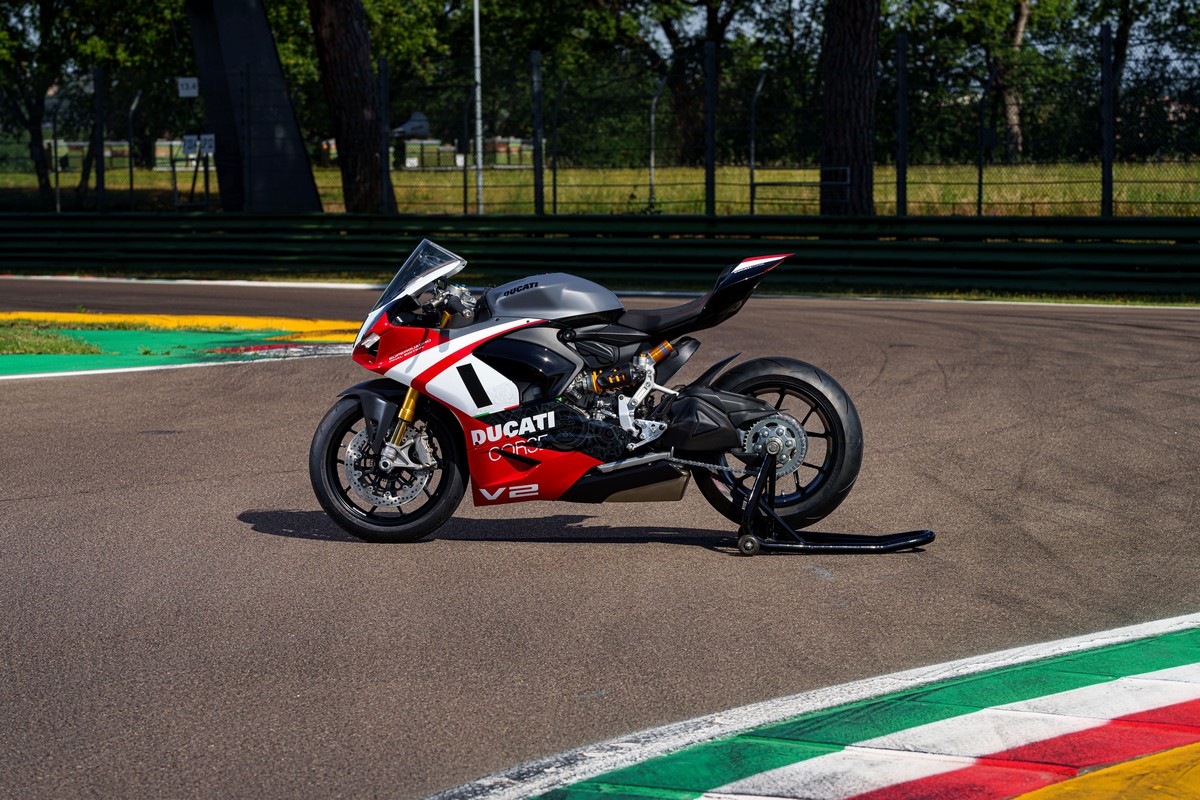 Ducati Panigale V2 Superquadro Final Edition