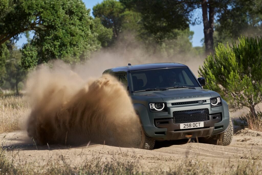 Land Rover Defender Octa 2024