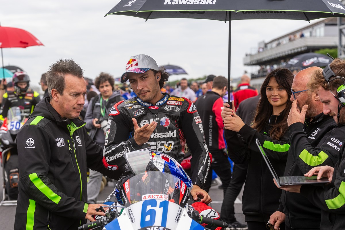 Paddock Girls SBK Donington 2024