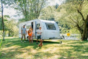 Viaggiare con il cane in camper