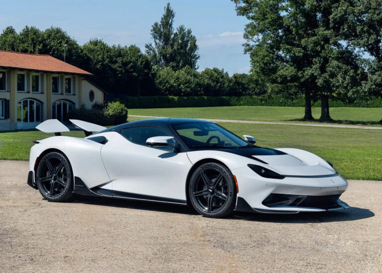 Automobili Pininfarina Battista Cambiano