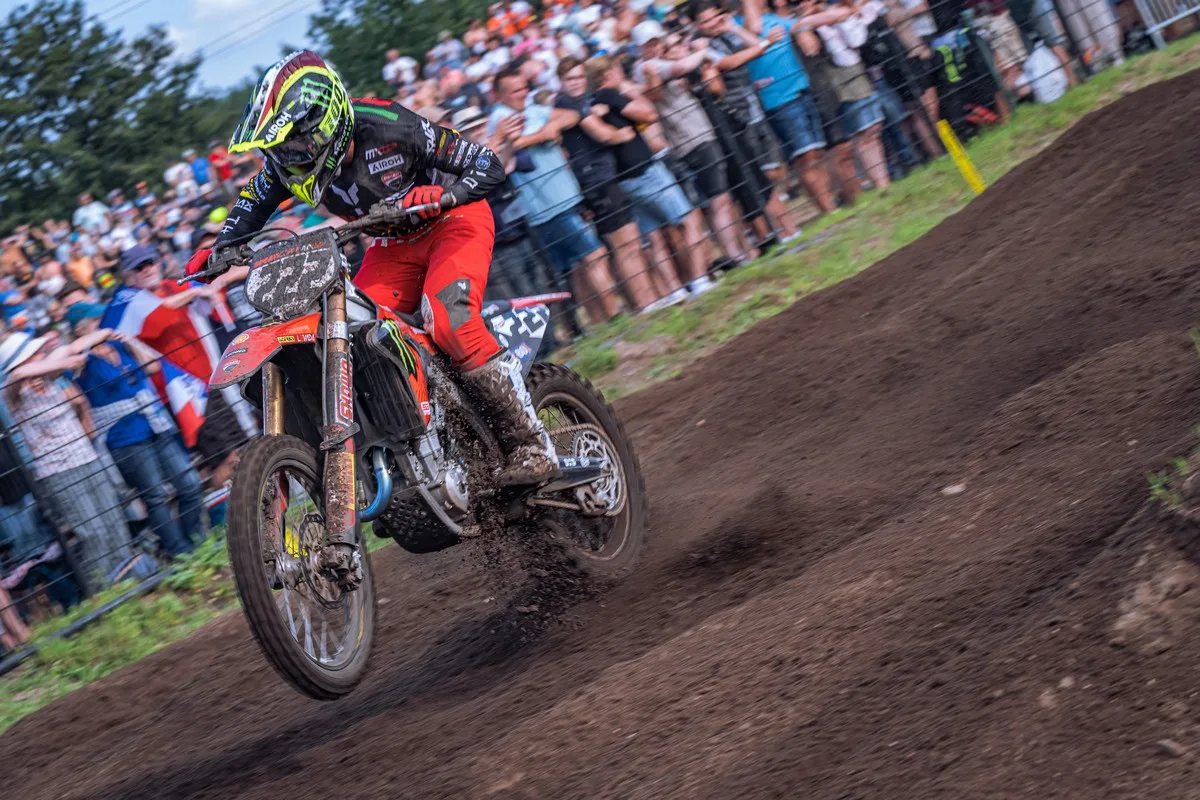 Debutto Ducati Desmo450 MX in Olanda con Tony Cairoli