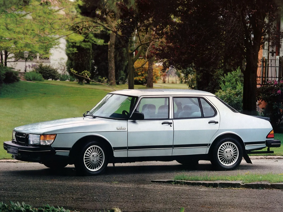 Saab 900 turbo