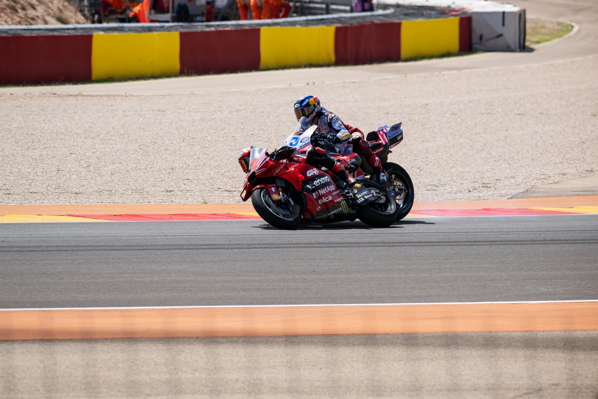 Incidente Bagnaia-Marquez Aragon