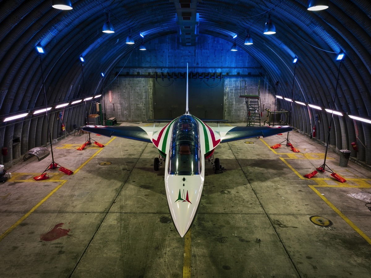 Leonardo M-346 up view