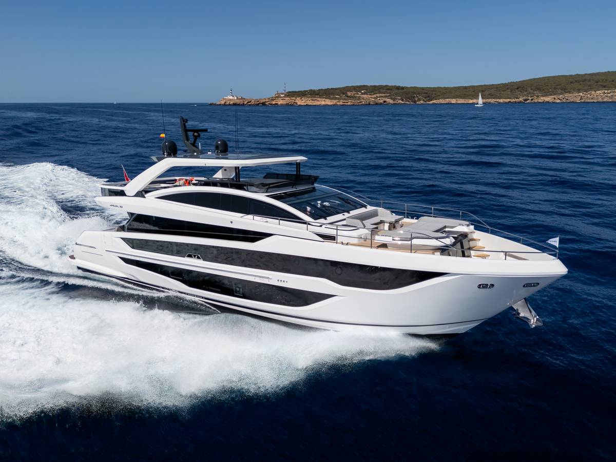 Pearl 82 Cannes Yachting Festival 2024