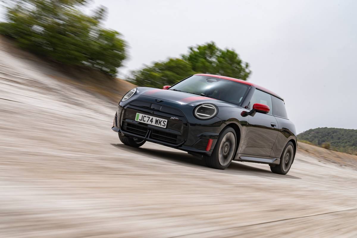 Mini John Cooper Works Electric e Aceman