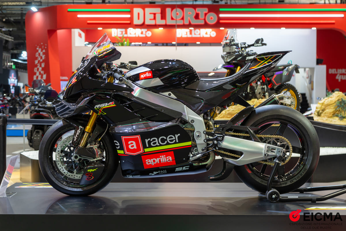 Aprilia RSV4 X ex3ma EICMA