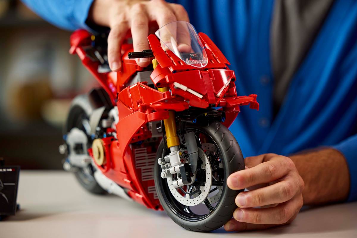 Ducati Panigale V4 S Lego Technic