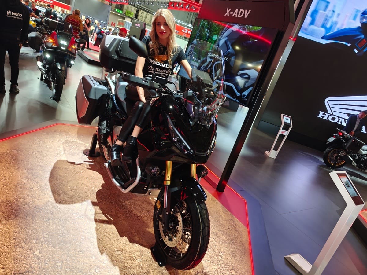 EICMA girls 2024