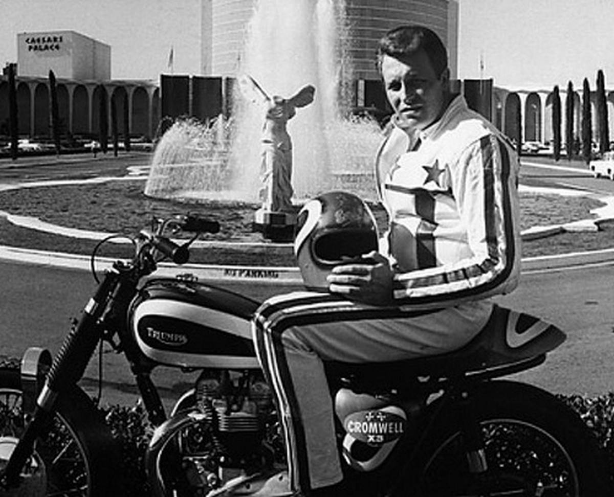 Triumph Rocket 3 Evel Knievel