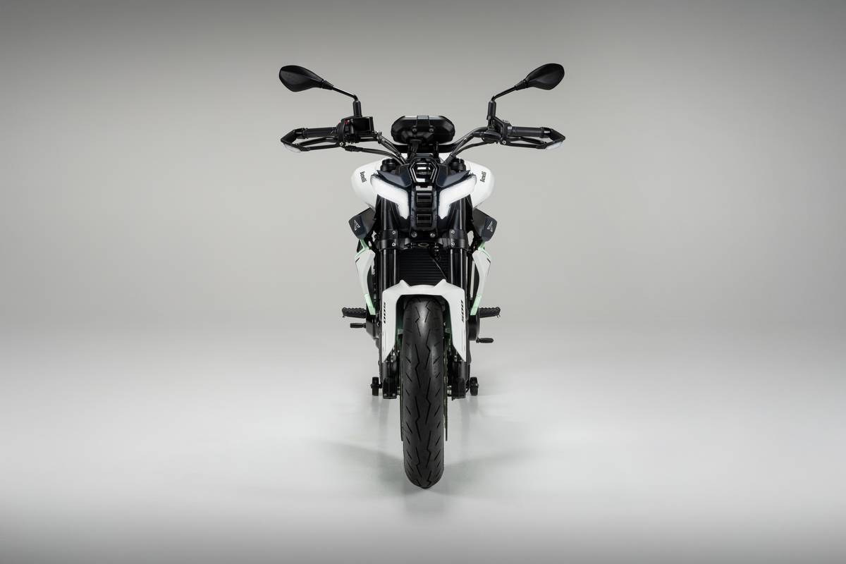 Benelli Tornado Naked Twin 500 2025