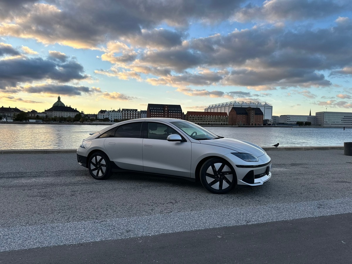 Hyundai Ioniq 6 2025