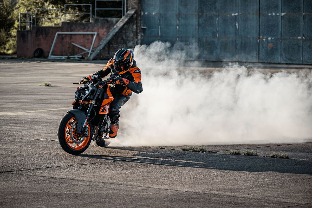 KTM 990 DUKE MY24